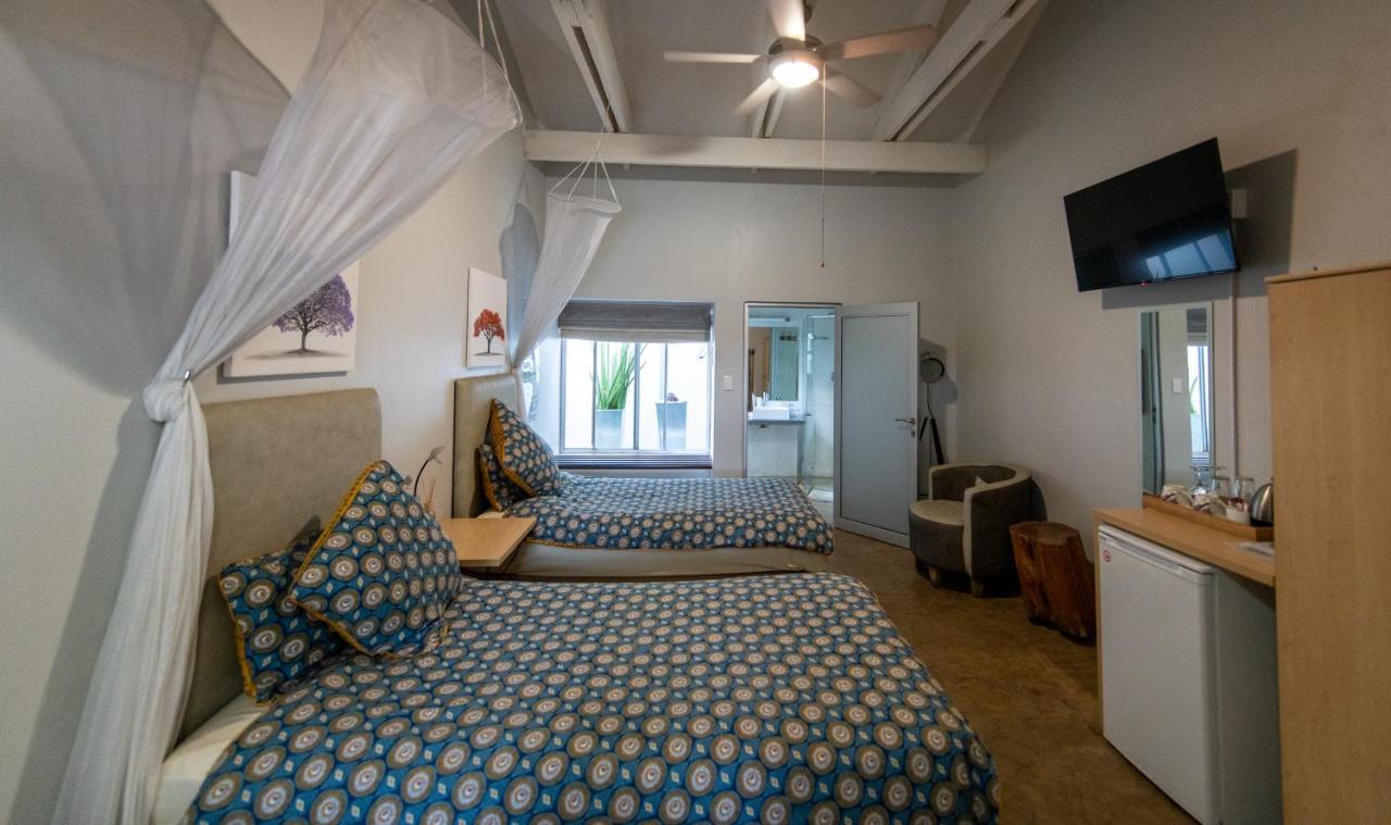Vondelhof Guesthouse Windhoek Dış mekan fotoğraf