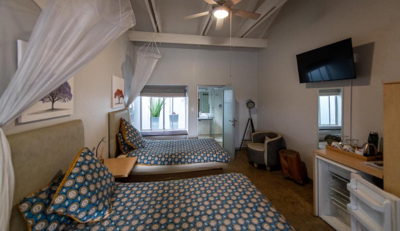 Vondelhof Guesthouse Windhoek Dış mekan fotoğraf